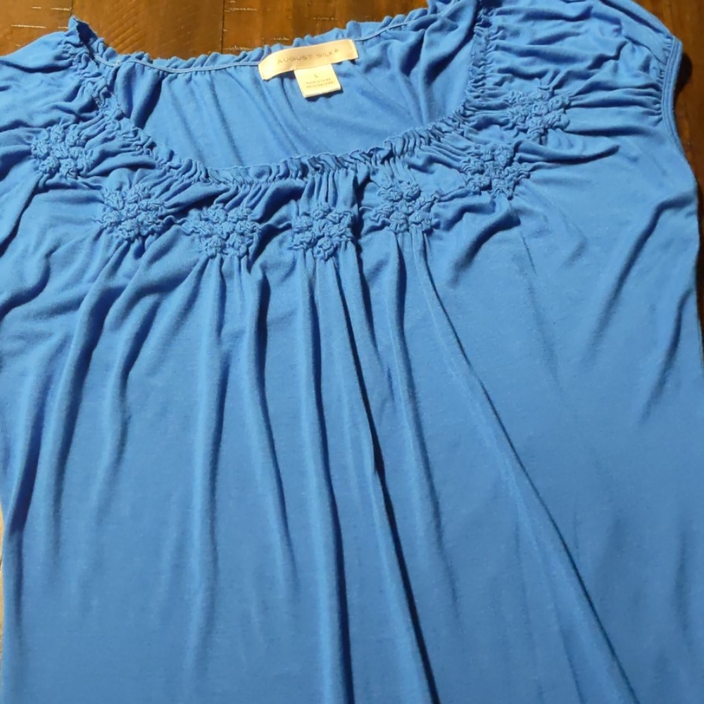 💙 August Silk Top